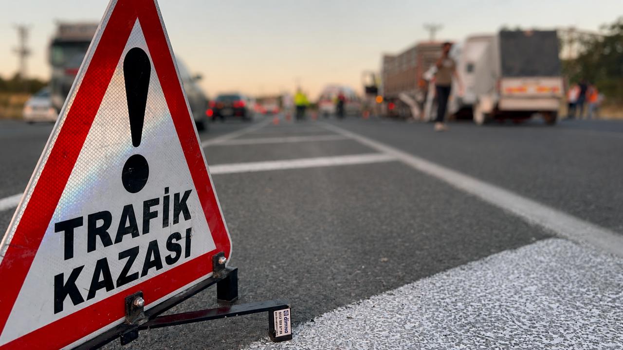 Malatya’nın Yeşilyurt ilçesinde meydana gelen iki ayrı trafik kazasında 3 kişi y