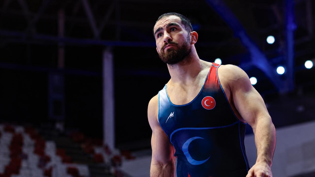 Dünya Şampiyonu Feyzullah Aktürk Zengibar Er Meydanı’na Çıkacak