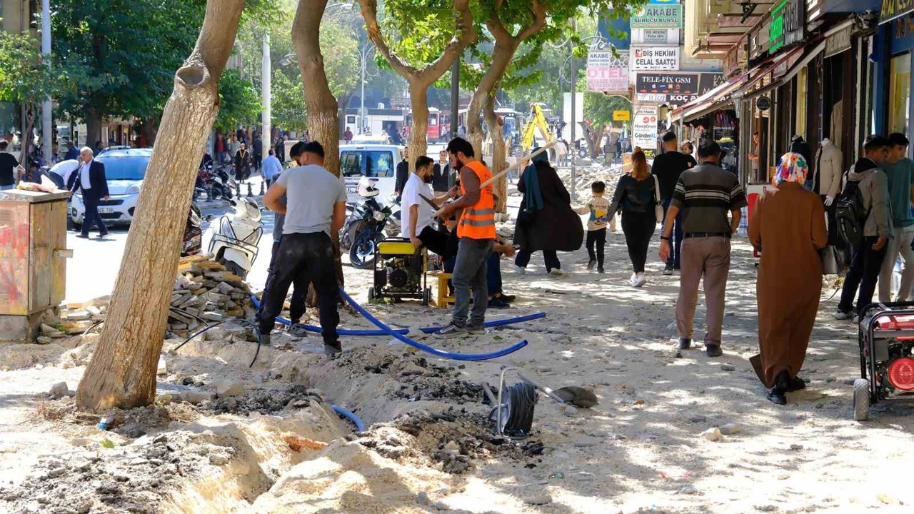 Şanlıurfa’da Divanyolu Yayalaştırma Projesi ile tarihi bölge canlanıyor

