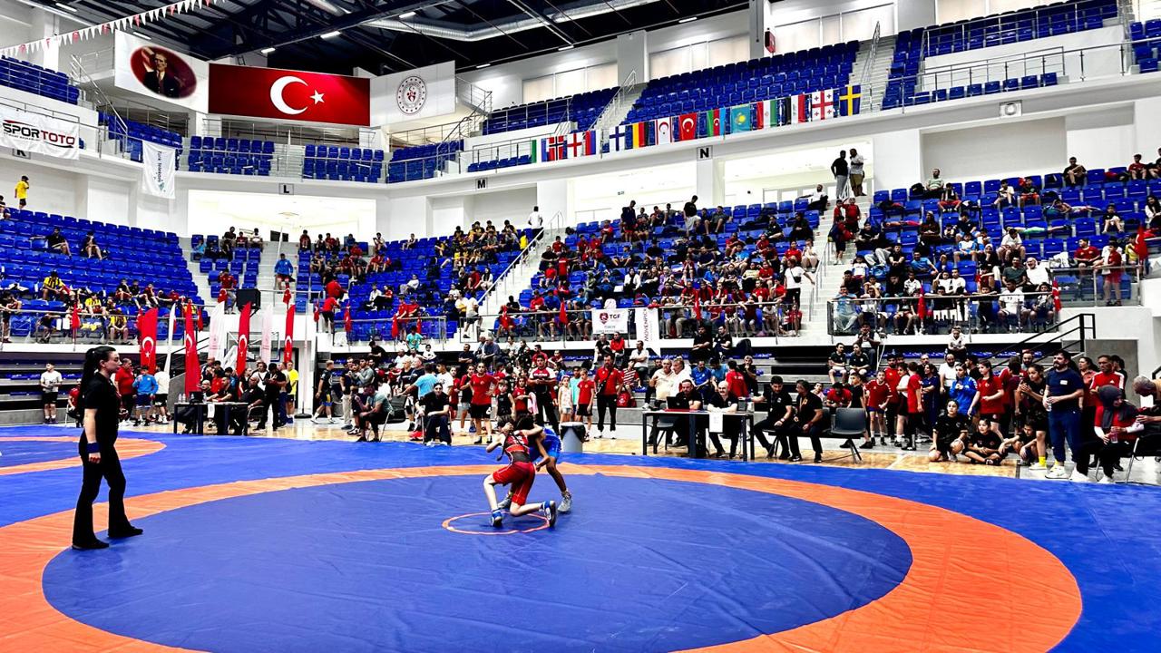 Malatya’da Bir İlk: 15 Ülke Aynı Minderde