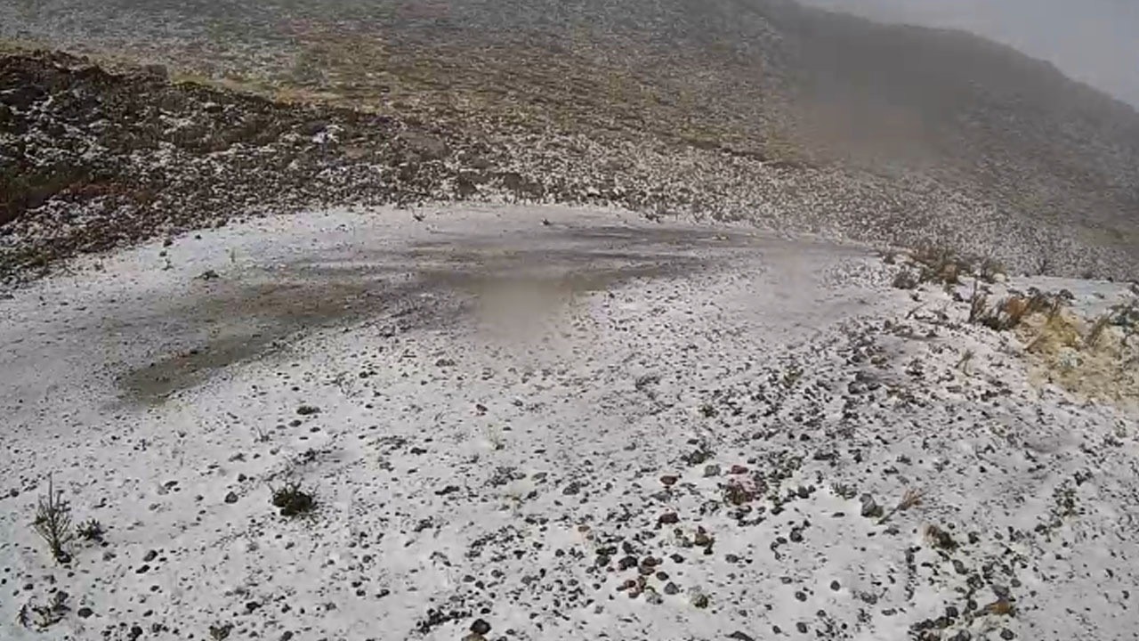 Denizli’ye yılın ilk karı düştü
