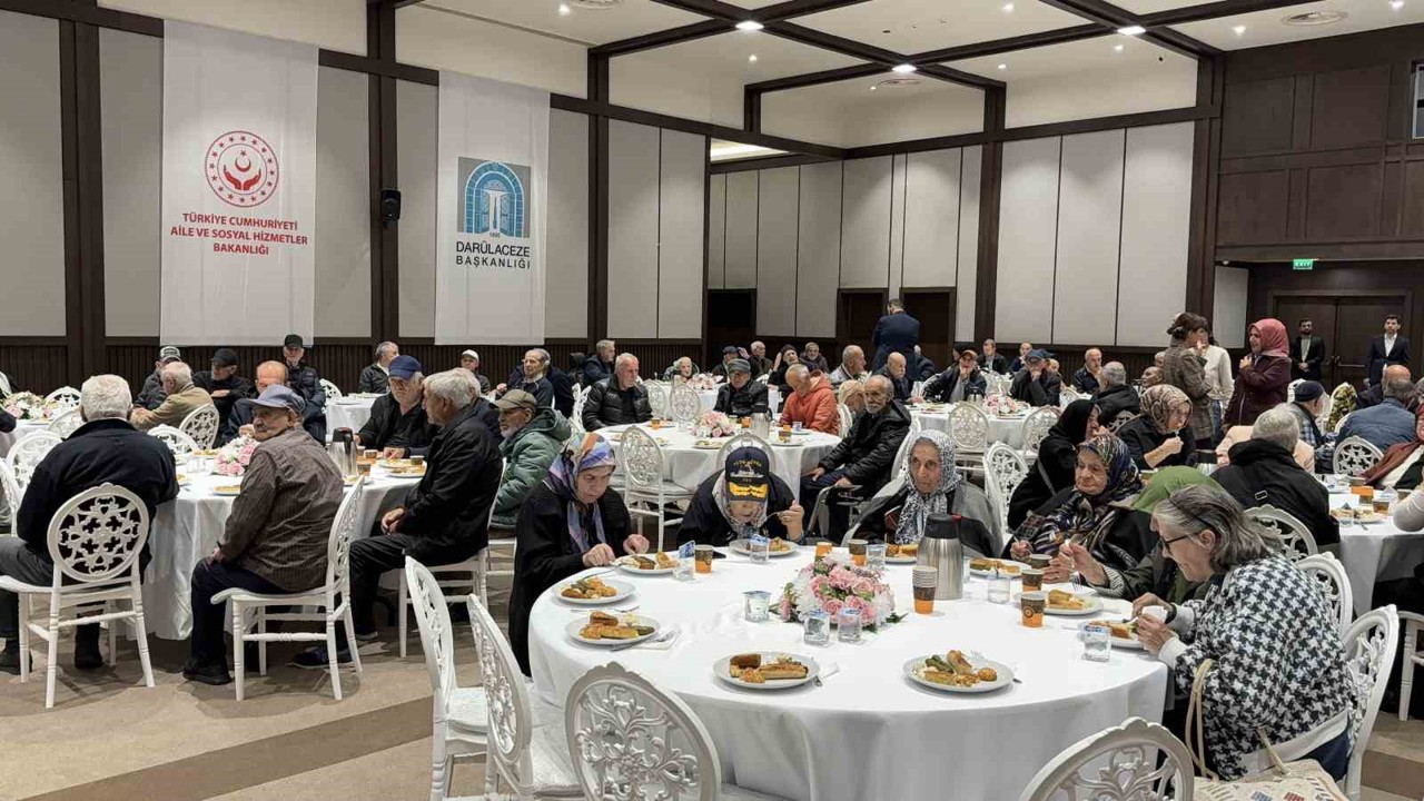 Darülaceze Sosyal Yaşam Şehri’nde Dünya Yaşlılar Günü kutlandı
