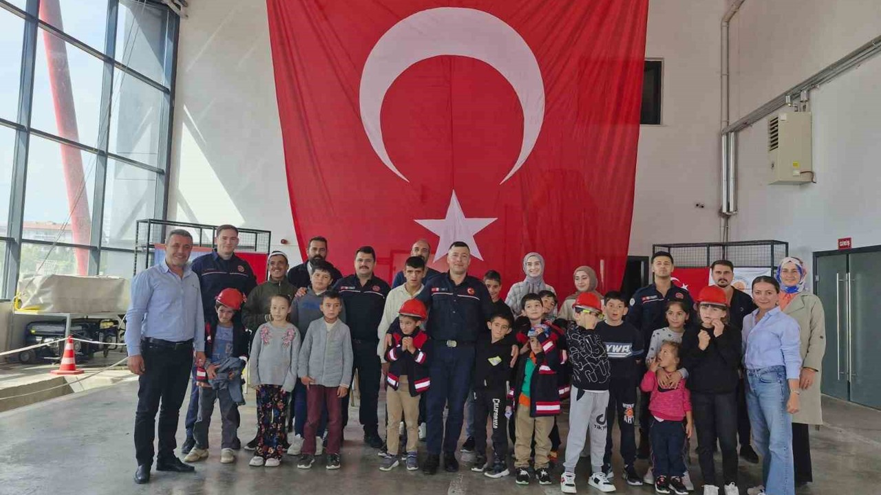 Samsun’da özel öğrencilere itfaiye eğitimi
