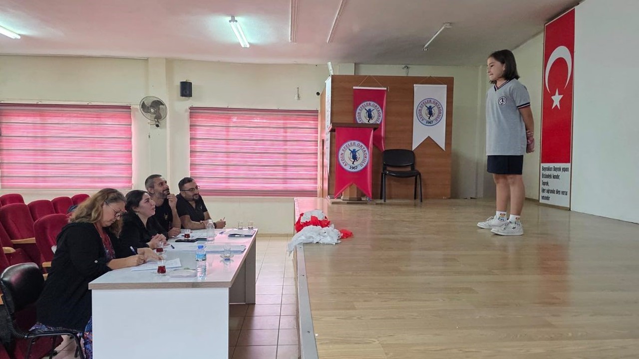 Efeler’de geleceğin tiyatrocuları için seçmeler sürüyor
