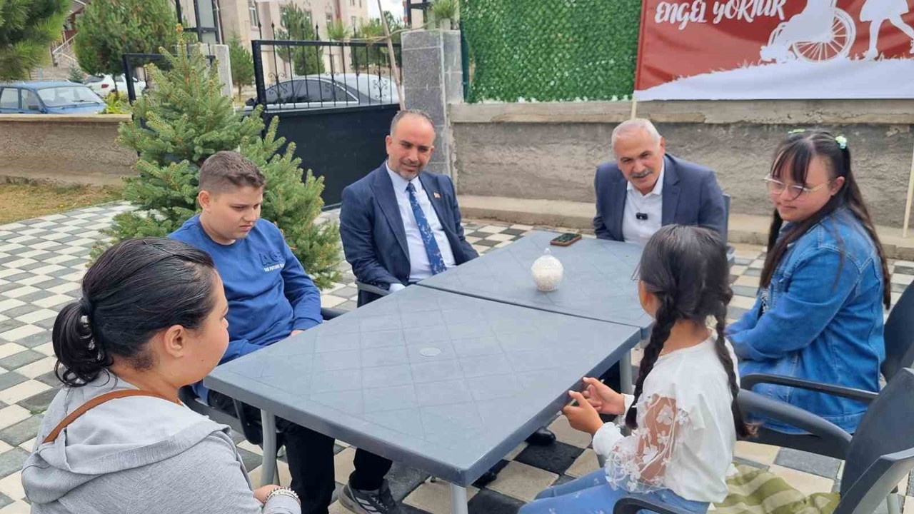 Boğazlıyan’da toplumsal dayanışmayı arttıracak protokolün ilk adımı ‘Engelsiz Cafe’ de atıldı
