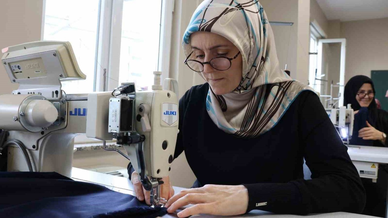 Dikişle ısınan kalpler: Ümraniye’den Van’a yardım eli
