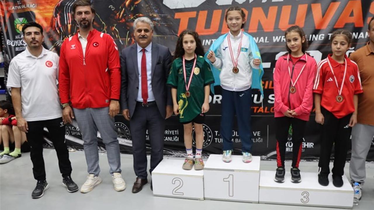 Malatya’da Güreş Şöleni Sona Erdi