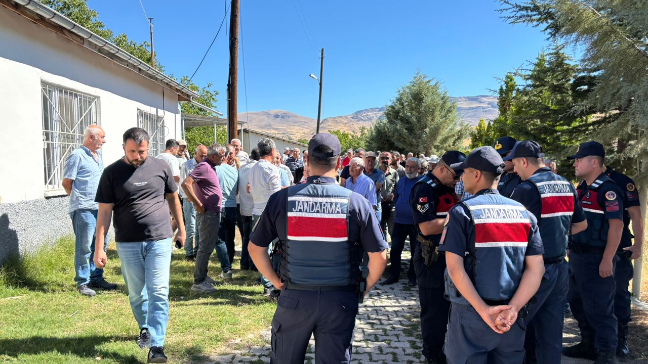 Hekimhan’da Maden Toplantısı Gerginliği