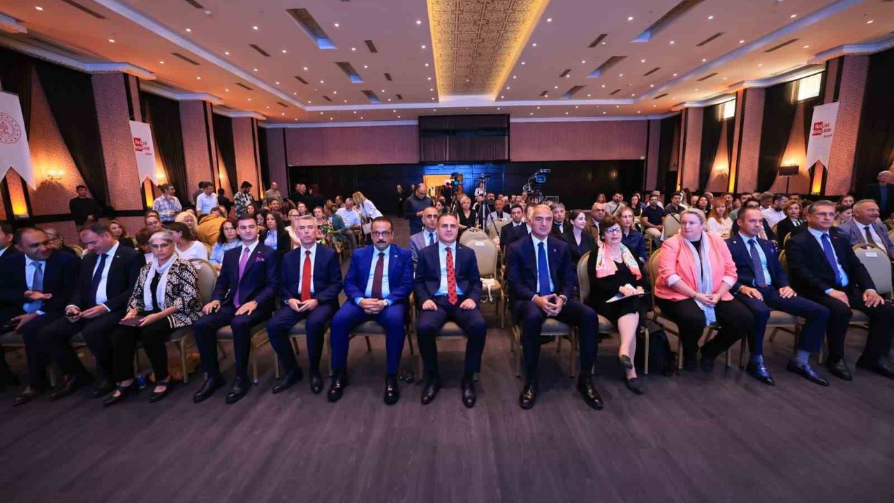 Kültür ve Turizm Bakanı Ersoy: "9 bin kültür varlığı geri iade edildi"
