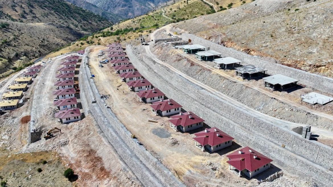 Başkan Geçit’ten Kadiruşağı Mahallesine Köprü Müjdesi!