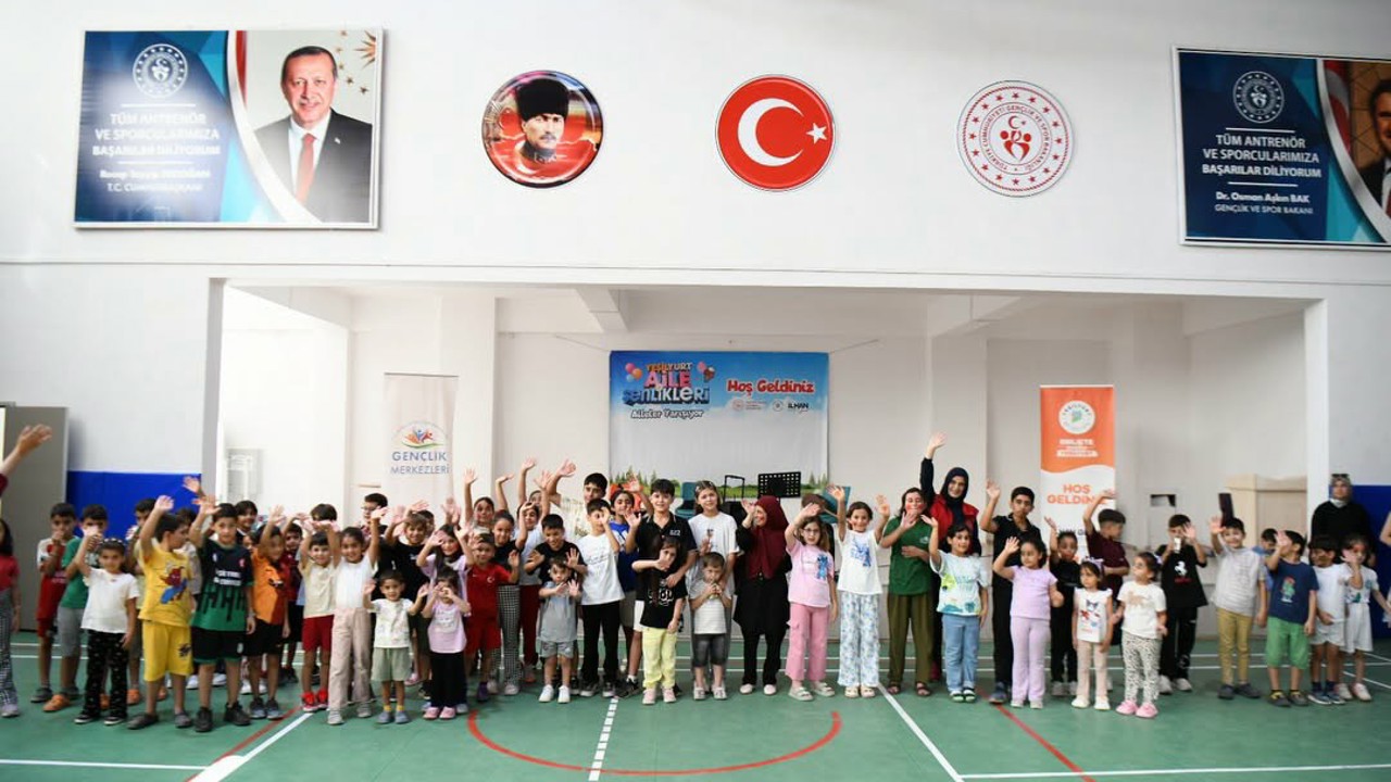 Yeşilyurt Belediyesi tarafından Melekbaba Gençlik Merkezi’nde düzenlenen Yeşilyu
