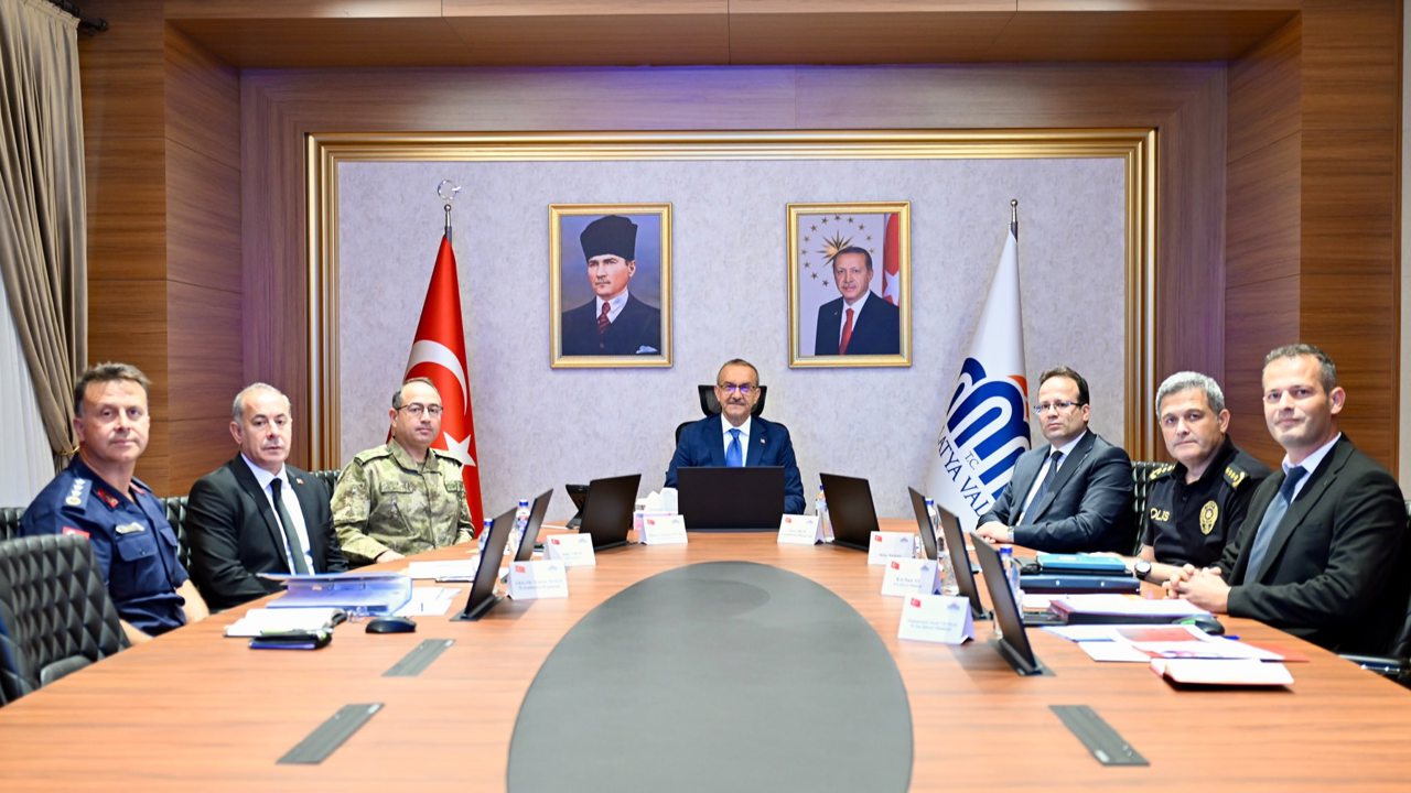 Vali Yavuz Başkanlığında Güvenlik Toplantısı: Bir Haftada 398 Olay Aydınlatıldı