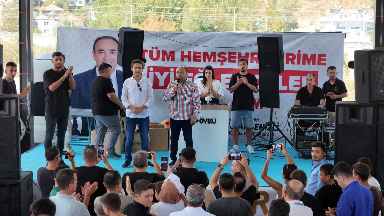 Otomobil ve modifiye tutkunları Seydikemer’de buluştu
