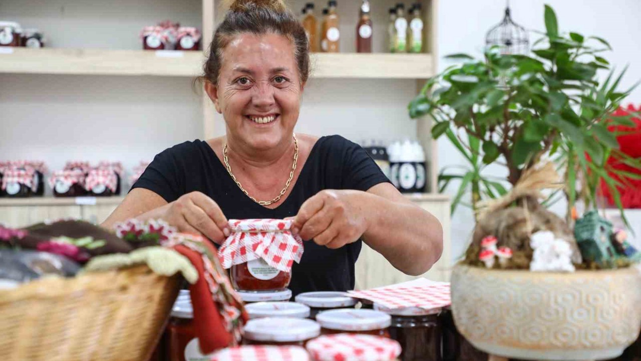 Antalya’da kadın kooperatiflerinde kış hazırlığı başladı
