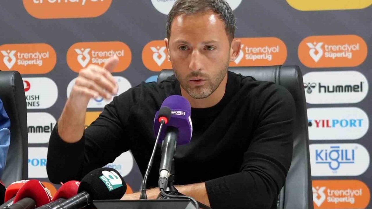 Domenico Tedesco: "Bugünkü 1 puandan mutlu olmamız gerekiyor"
