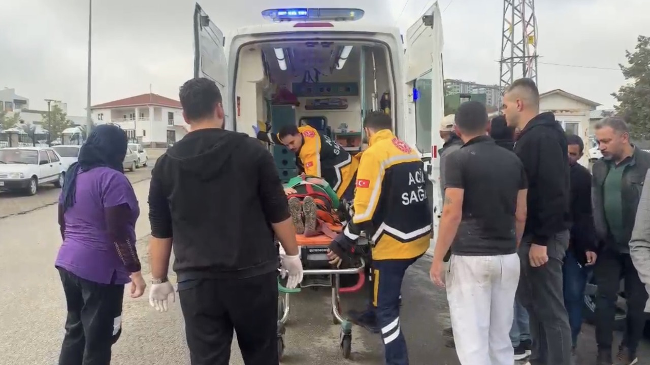 Doğanşehir’de Minibüsten İnen Yayaya Otomobil Çarptı