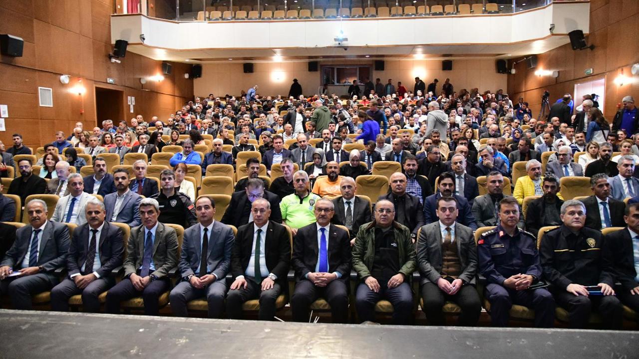 Okullarda Güvenlik Seferberliği: Vali Yavuz’dan Ailelere Ve Eğitimcilere Çağrı