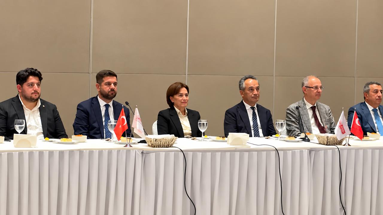 Sarı: “Bir Şehri Yeniden İnşa Etmek Sadece Bina Yapmak Değildir”