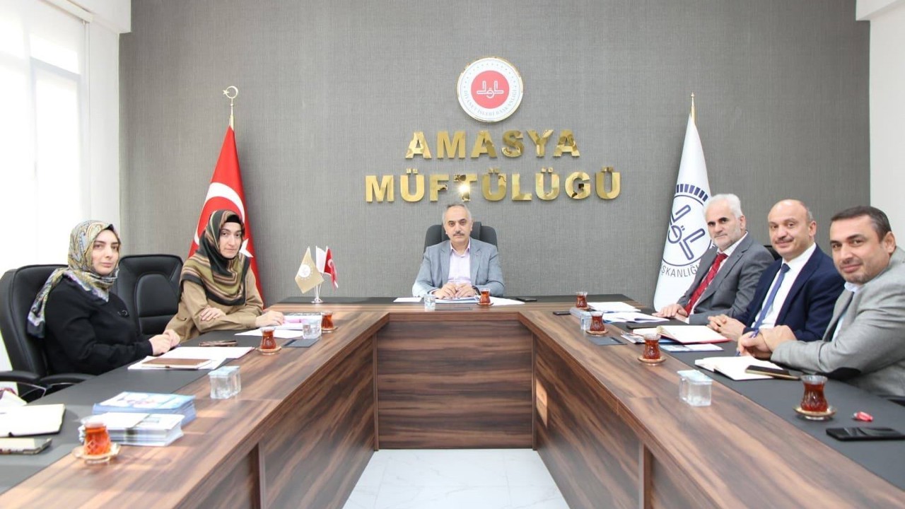 Müftü Bayram: "Gençlerimizi değerlerimizle buluşturmak öncelikli görevimiz"
