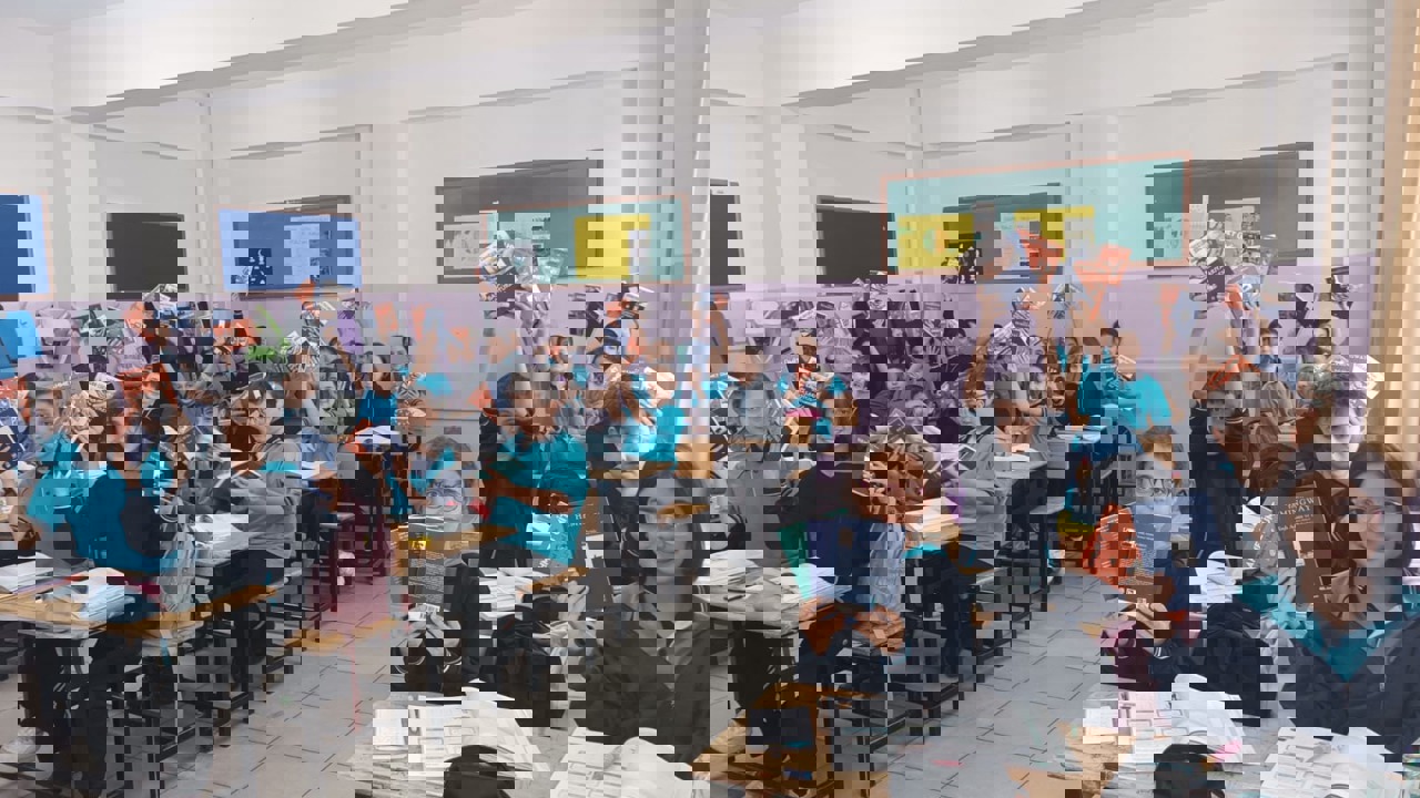 91.000 Dev Öğrenci Ortaokulu’ndan Aile Boyu Okuma Seferberliği