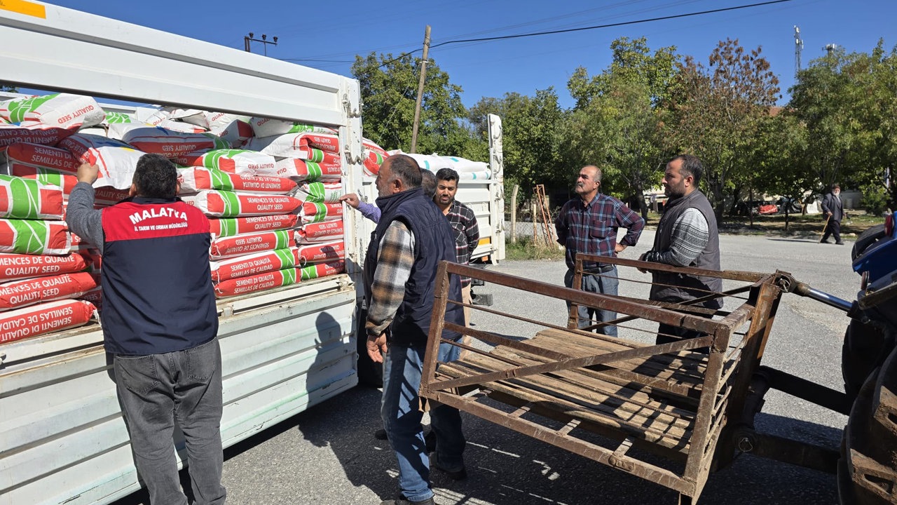 Malatya’da Üreticilere 30 Ton Yem Bitkisi Tohumu Desteği