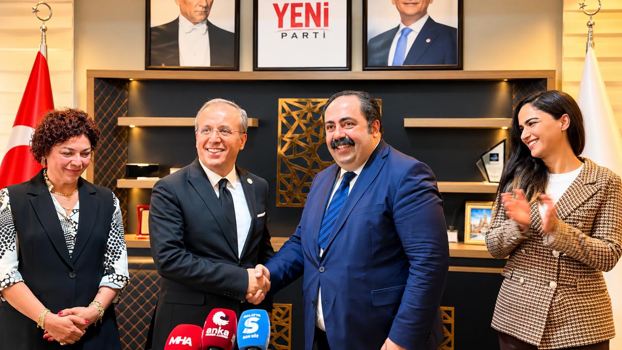 YENİ Parti Malatya İl Başkanlığında Devir Teslim: Basri İlhan Görevi Devraldı