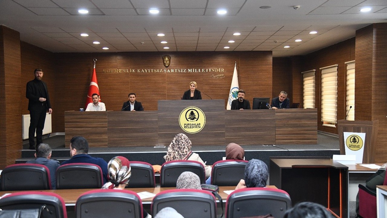 Pursaklar Belediyesi, iş arayanlara derman oluyor
