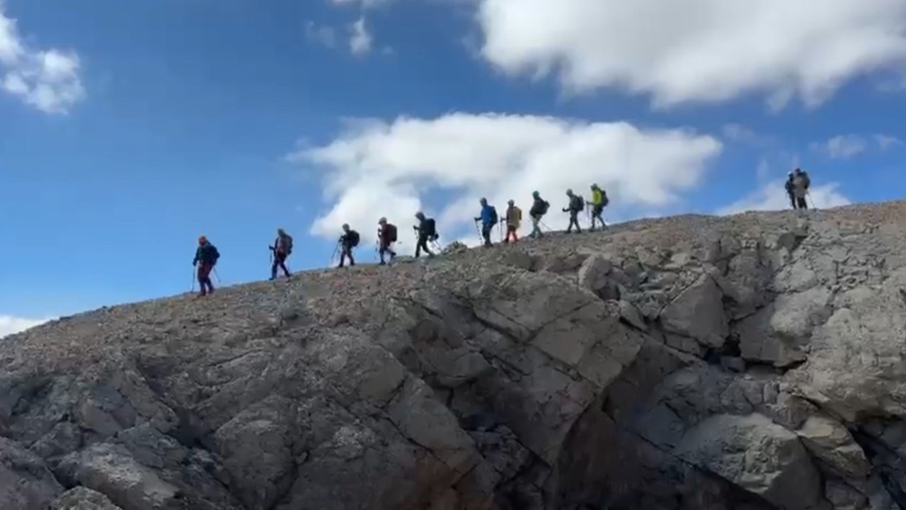 Doğaseverlerin yeni gözdesi Yüksekova dağları

