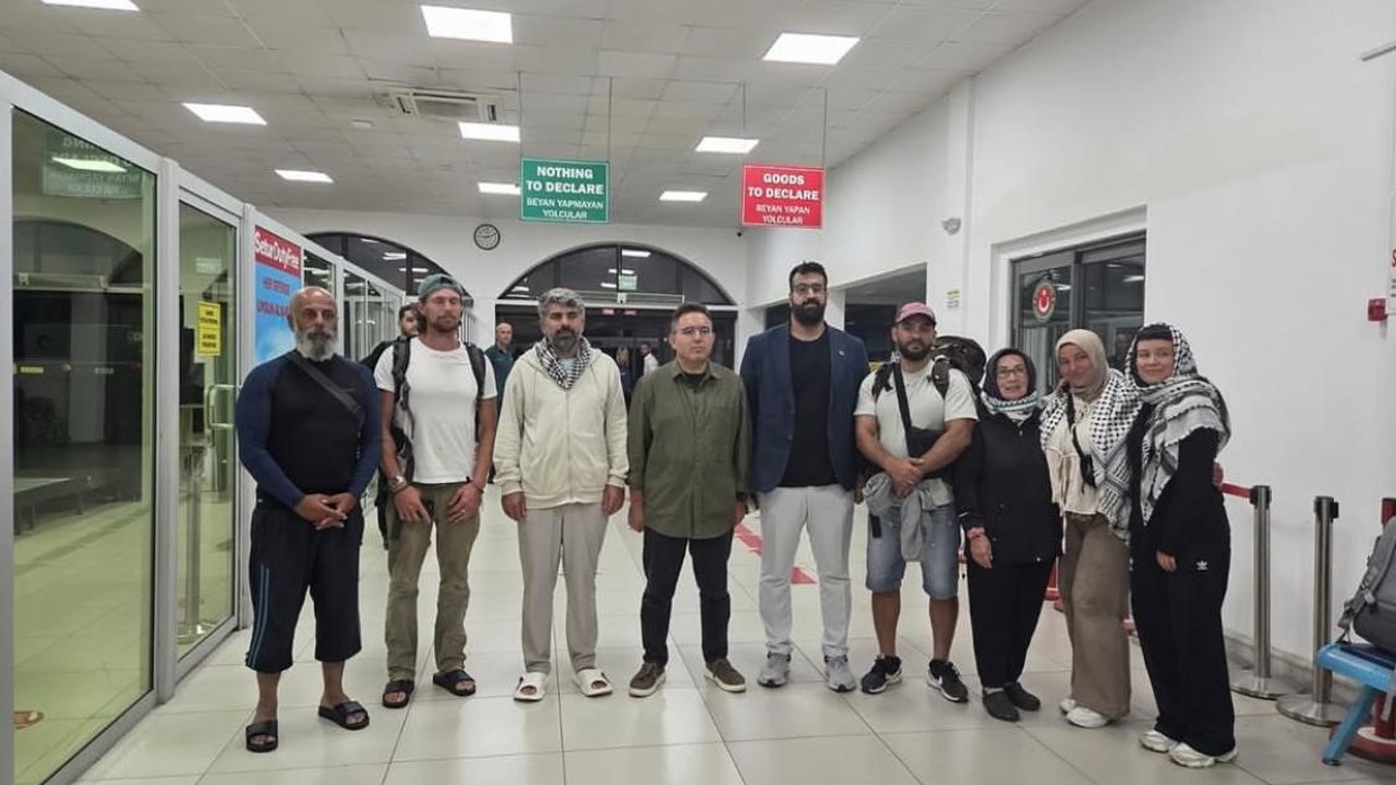 Fırtına Gazze yolcularını Marmaris’e getirdi
