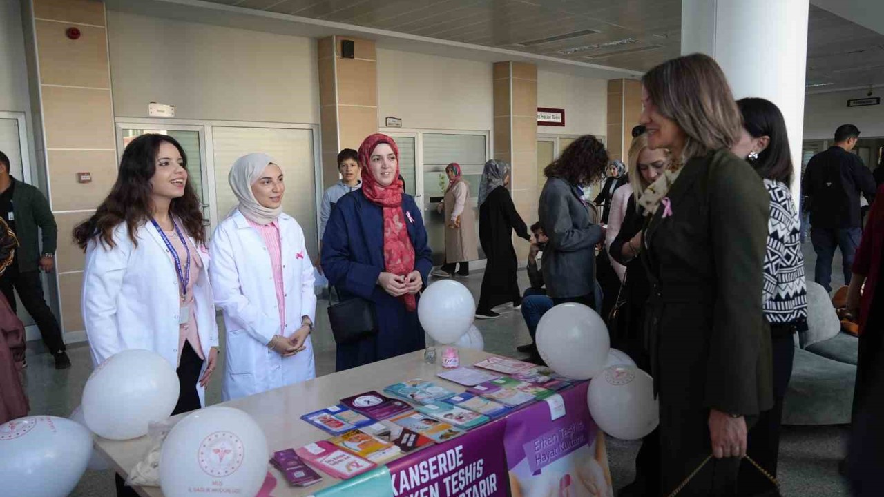 Muş’ta meme kanserine dikkat çekildi
