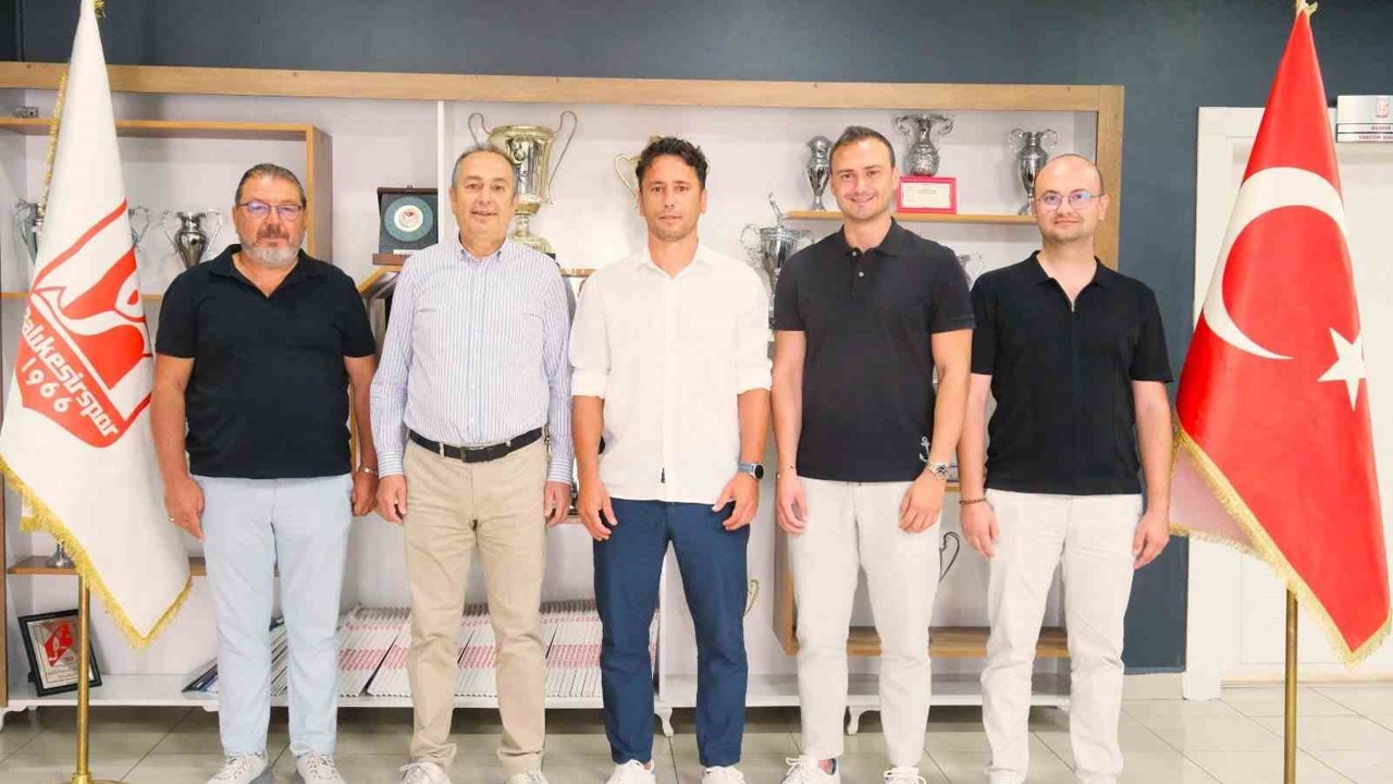 Balıkesirspor’da yönetim olağanüstü genel kurul kararı aldı
