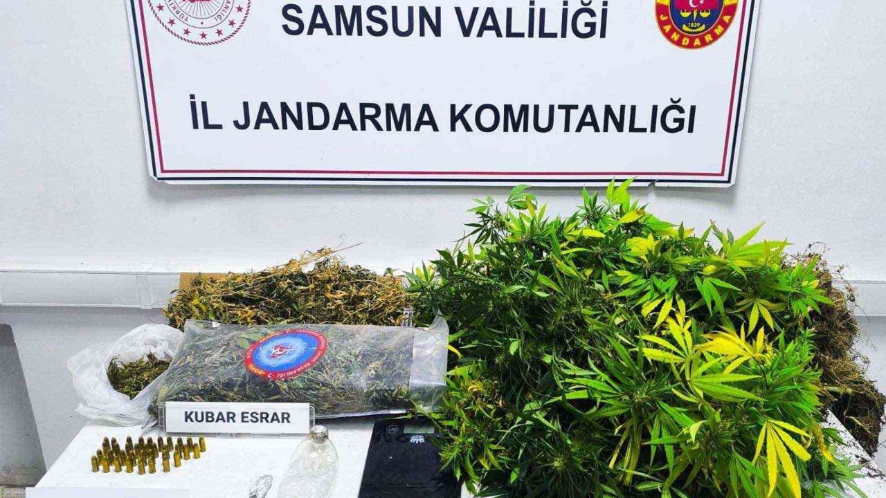 Jandarma evin deposunda bidona ekili uyuşturucu ele geçirdi
