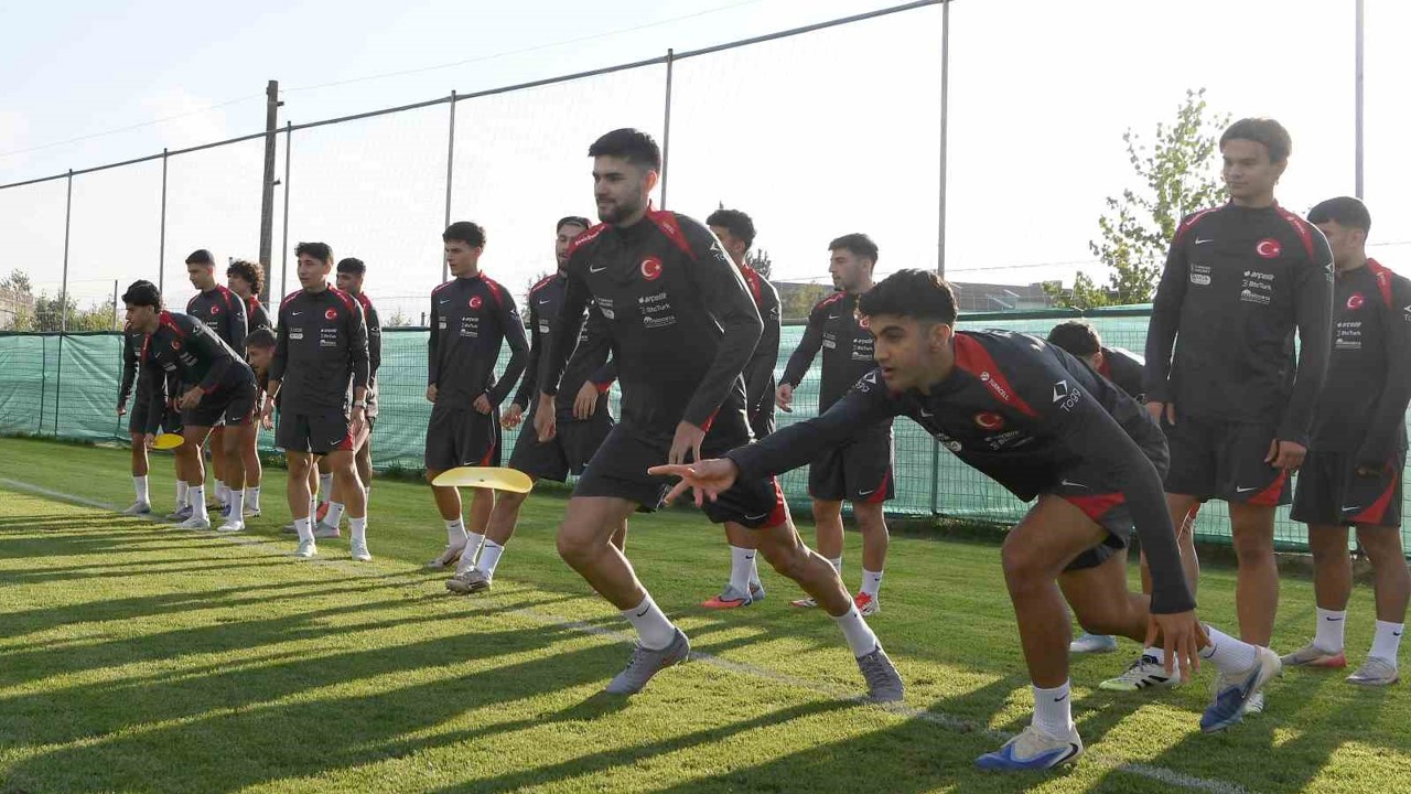 Ümit Milli Takım, Litvanya maçı hazırlıklarını Sakarya’da sürdürüyor
