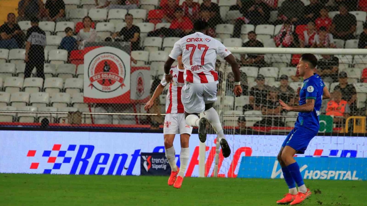 Trendyol Süper Lig: Antalyaspor: 2 - Çaykur Rizespor: 5 (Maç sonucu)
