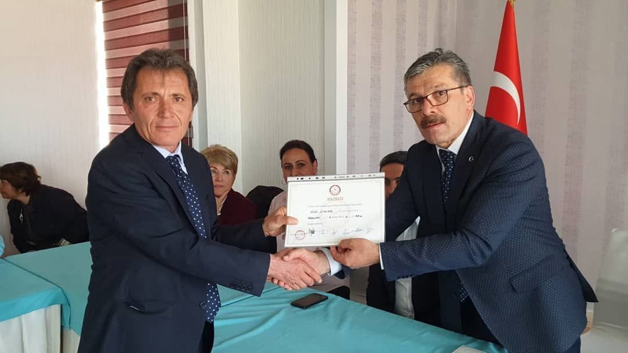 ARGUVAN BELEDİYE MECLİS ÜYESİ AVNİ ÇIPLAK CHP'YE KATILACAK