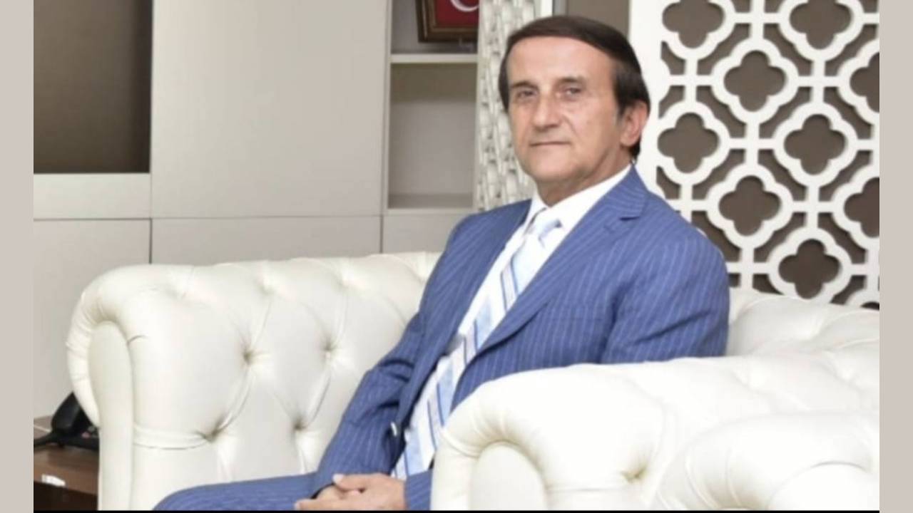 Her Devrin Adamından Müdür Olmaz 