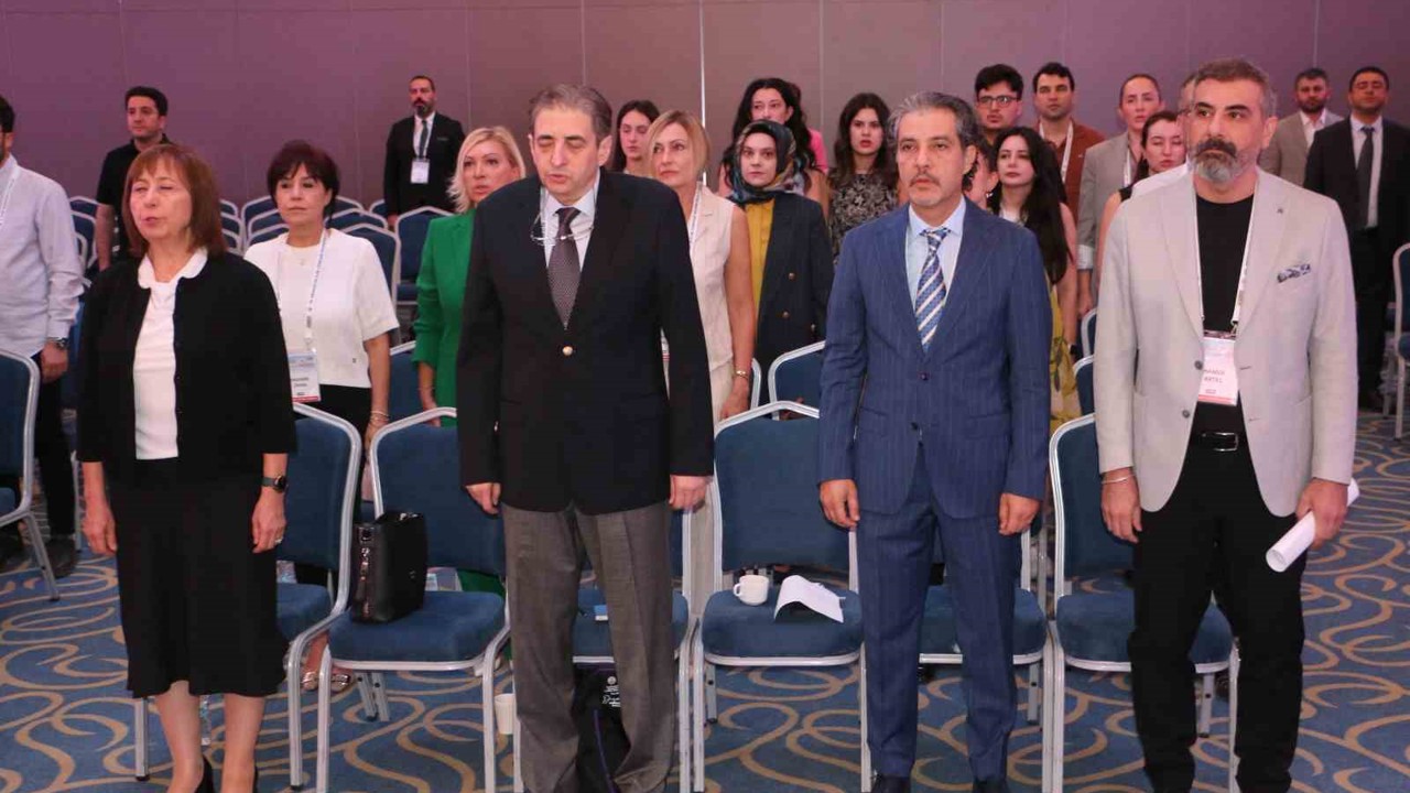 Dermatologlar Diyarbakır’da bir araya geldi
