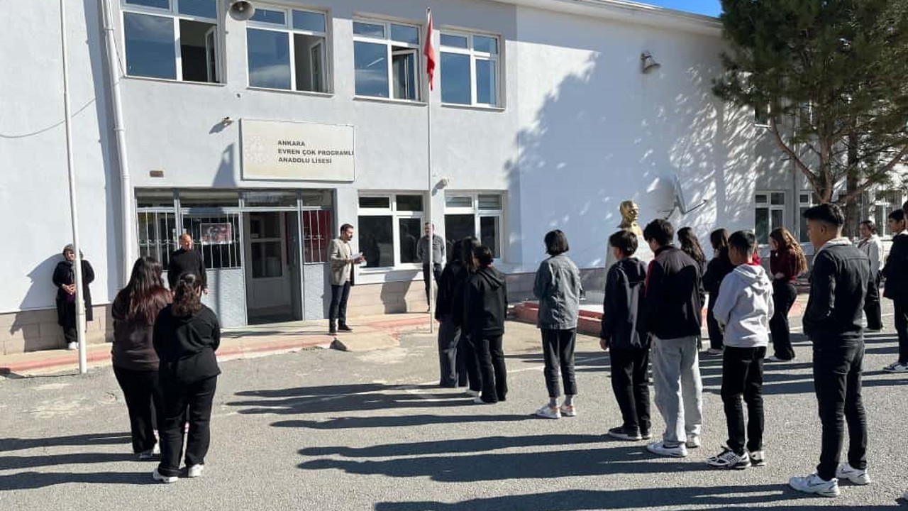Evren ilçesindeki okullarda deprem tahliye tatbikatı yapıldı

