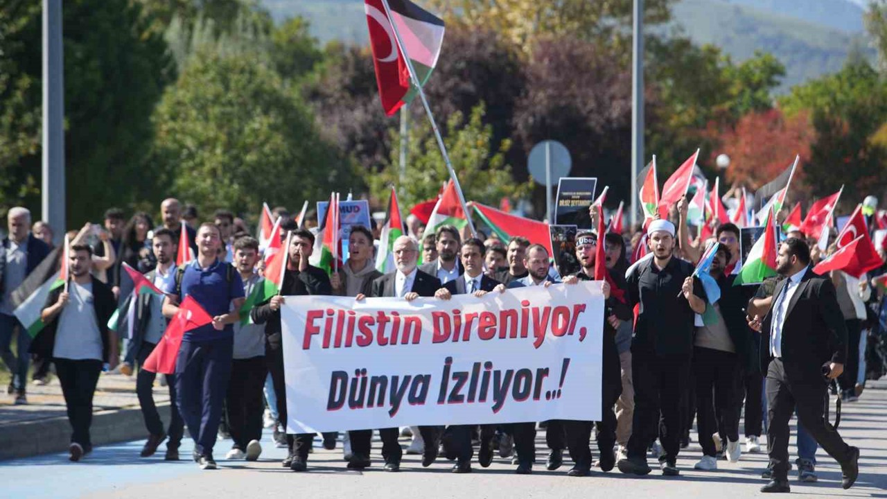 OMÜ’de Sumud Filosu’na destek yürüyüşü: "Artık yeter"
