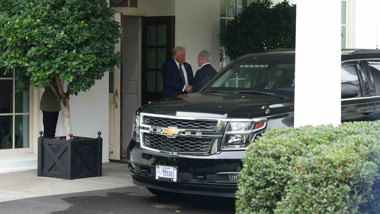 Trump ve Netanyahu Beyaz Saray’da bir araya geldi
