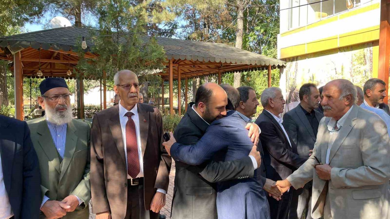 Bingöl’de husumetli iki aile düzenlenen programda barıştı
