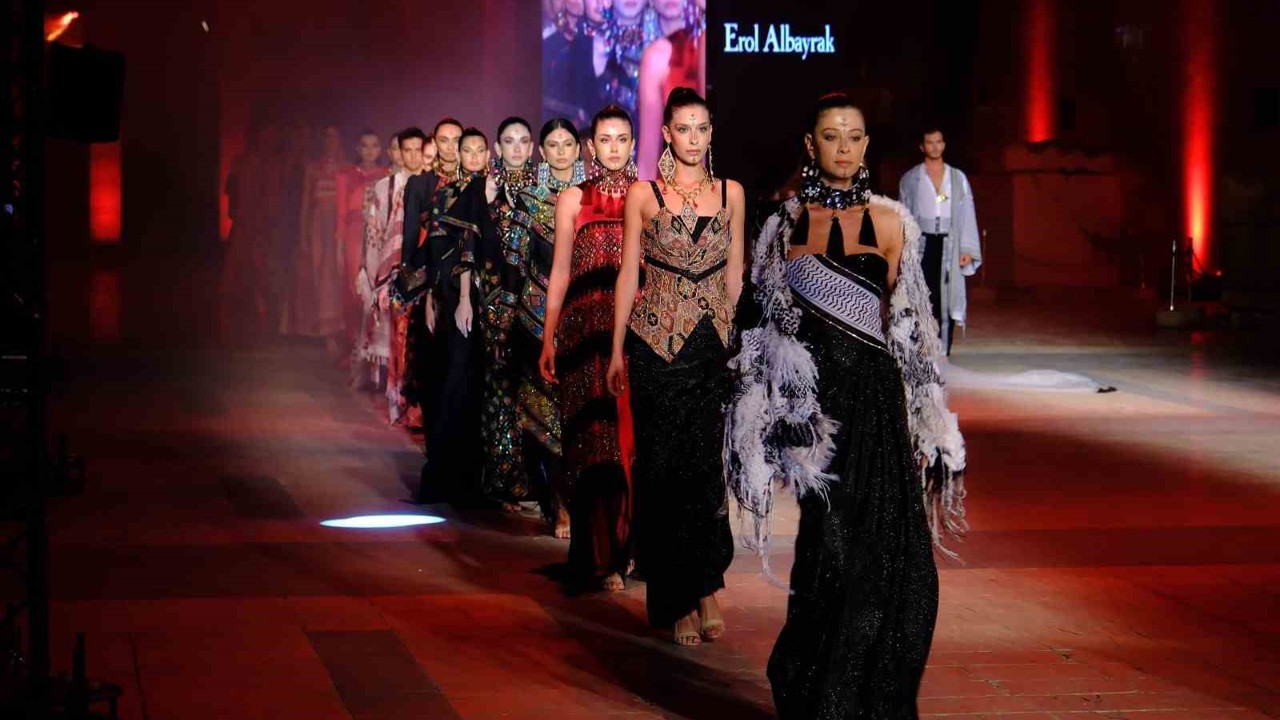 Şanlıurfa’nın kültürel mirası pamuk moda ile buluştu
