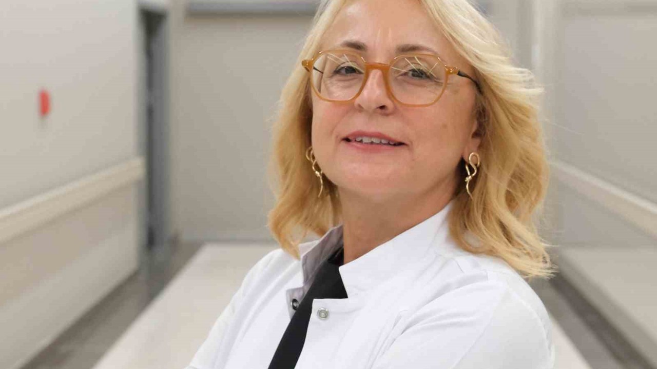 "Meme kanseri 20-40 yaştaki kadınlarda da görülebilir"
