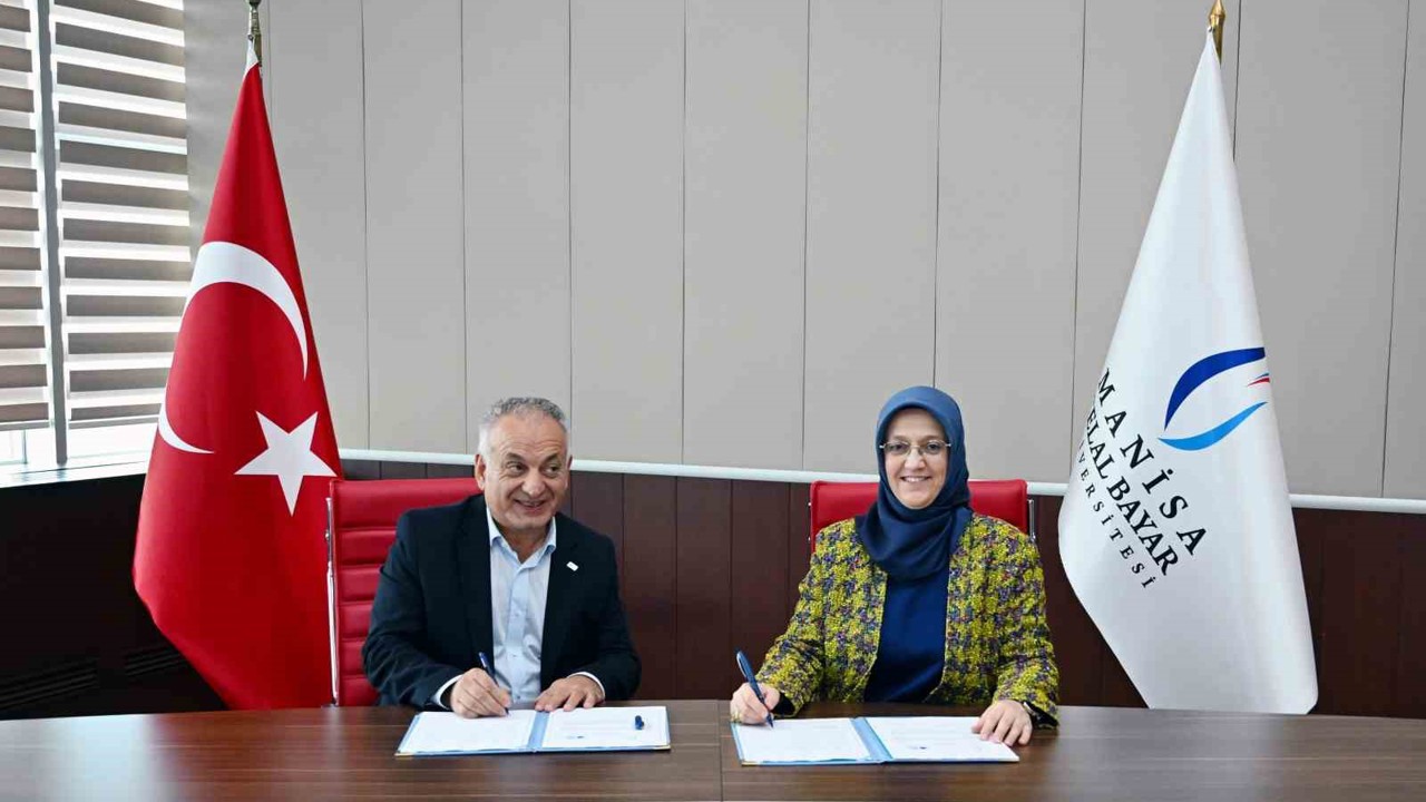 Manisa CBÜ ile Türkiye Beyazay Derneği arasında protokol
