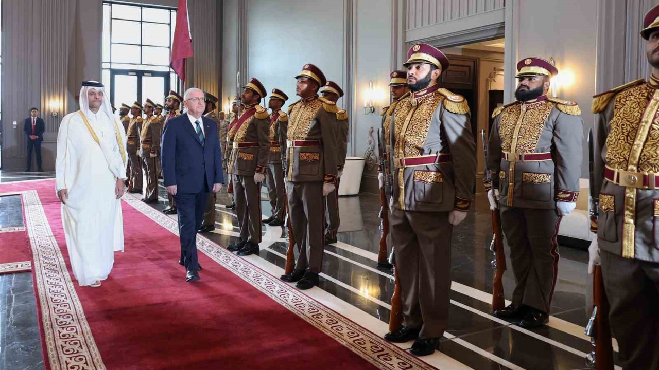 Milli Savunma Bakanı Güler, Katarlı mevkidaşı Hassan bin Ali Al Thani ile görüştü
