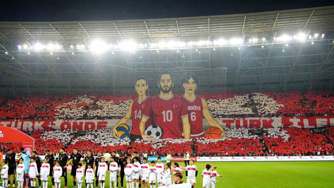 Kocaeli’de milli takıma özel koreografi
