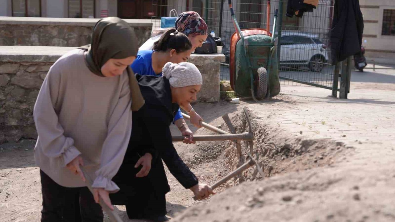 Konuralp’e destek devam ediyor
