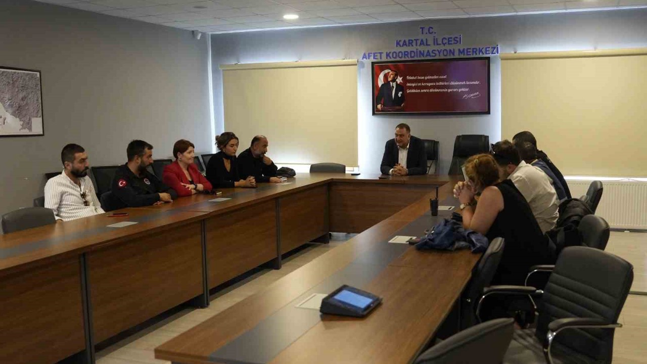 Deprem sonrası Kartal’da acil değerlendirme
