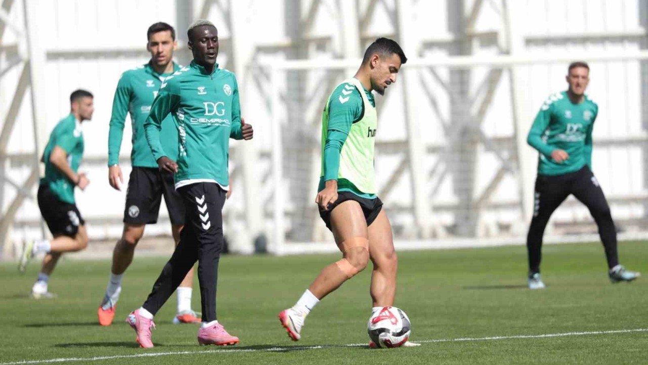 Konyaspor, Kocaelispor maçının hazırlıklarını sürdürüyor
