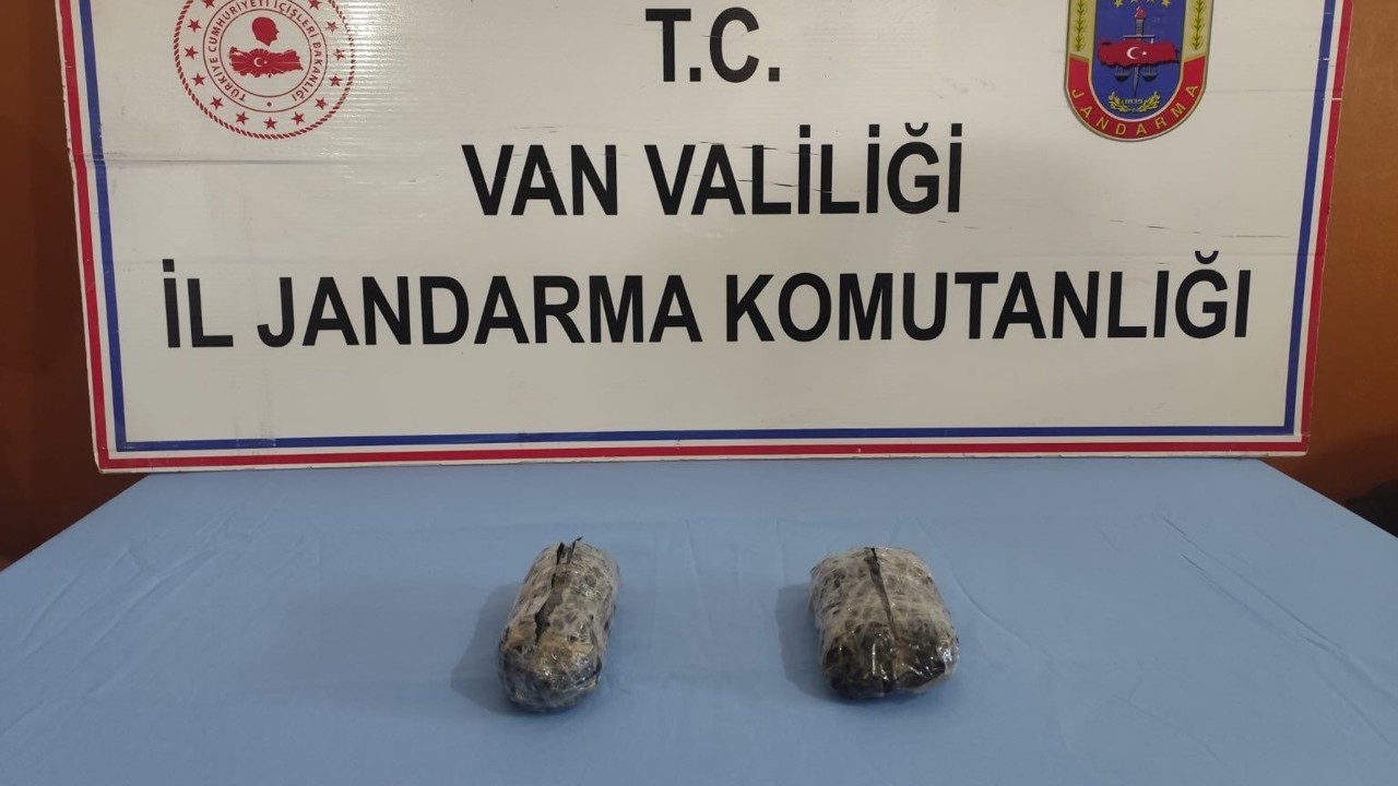 Van’da 502 gram skunk ele geçirildi

